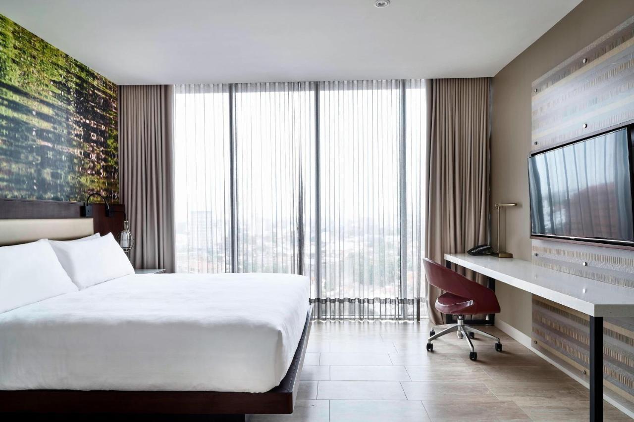Hotel Marriott 5*