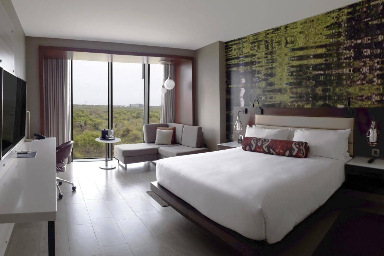 Hotel Marriott 5*